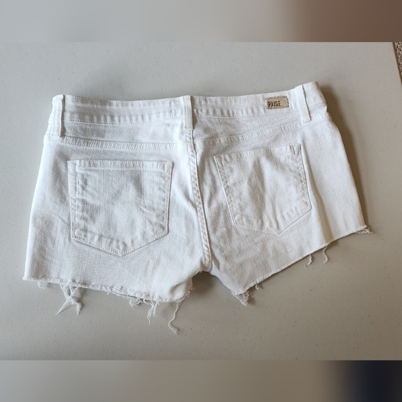 Paige Women's Raw Hem White Denim Shorts Size 29. - Picture 3 of 8